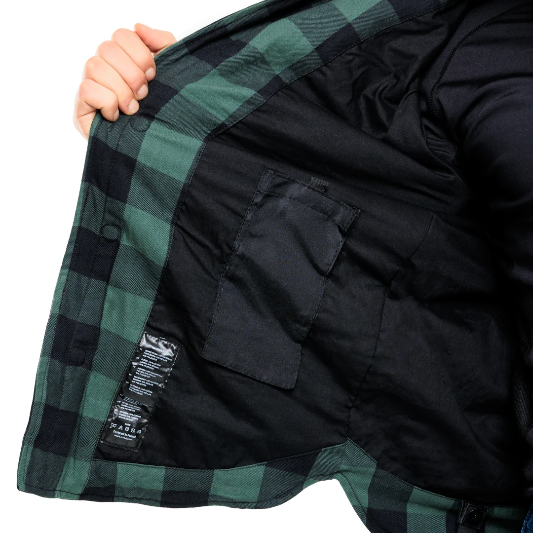 Alfa Thrust Casper Steel Green – koszula motocyklowa, zbliżenie na czarną podszewkę i zieloną kratę flaneli.