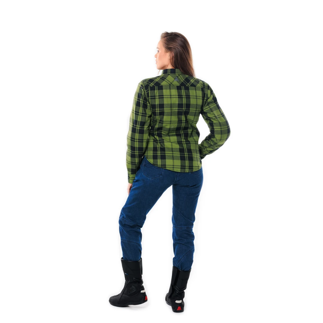 Alfa Thrust Laura Vixen – koszula motocyklowa, zielona flanela ochronna na kobiecie, widok z tyłu.