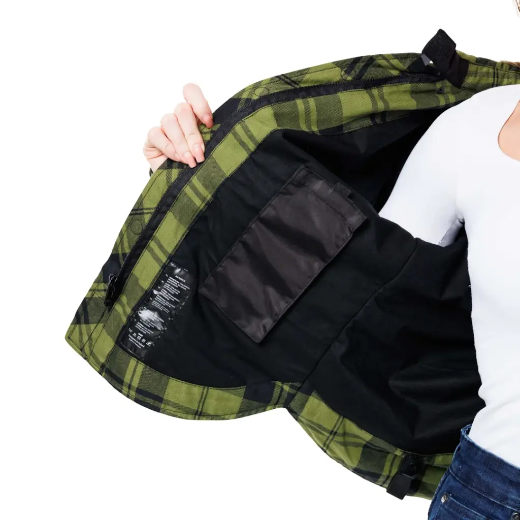 Alfa Thrust Laura Vixen – koszula motocyklowa damska, zielona flanela w kratę z widoczną czarną podszewką ochronną.